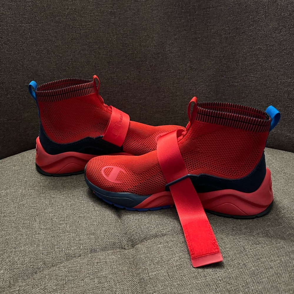 Mens Champion Rally Pro Lifestyle High Top Shoes
Red Blue Black